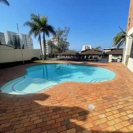 C9 Salamander Durban Buitenkant foto