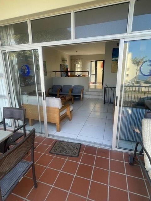 C9 Salamander Apartment